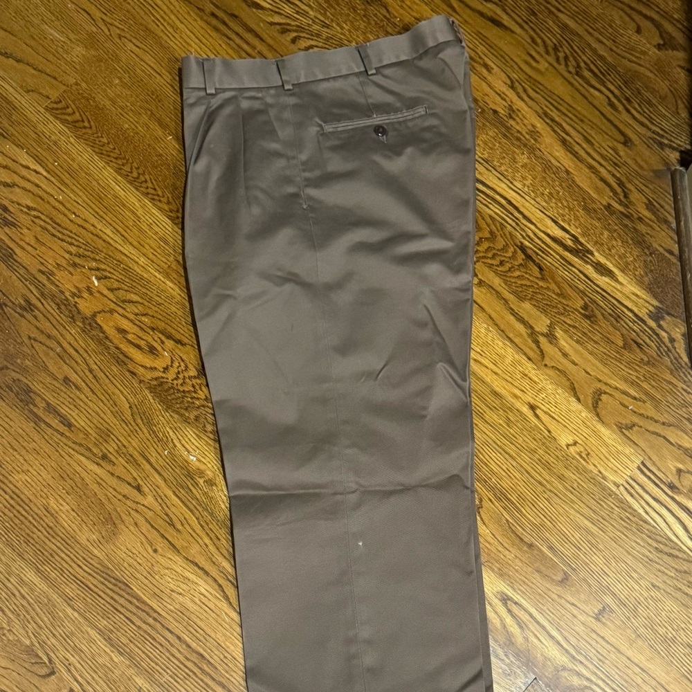 Pleated dark chocolate dress pants